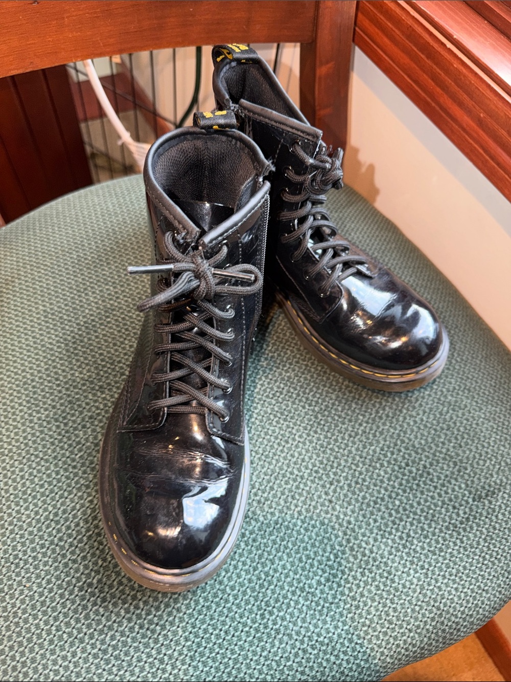 Dr. Martens Black Patent Leather Lace-Up Boots Air Wair Cushion Soles